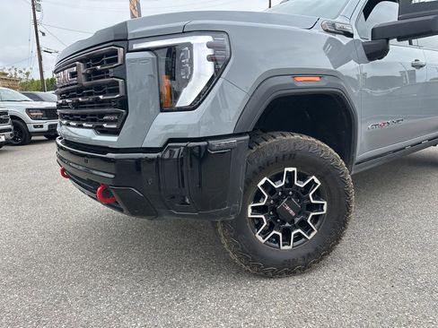 Used 2025 GMC Sierra 2500 AT4X image 7