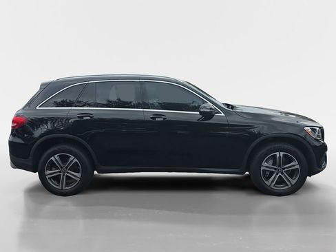 Used 2019 Mercedes-Benz GLC 300 4MATIC image 3