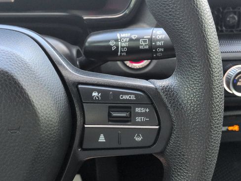 Used 2023 Honda CR-V LX image 23