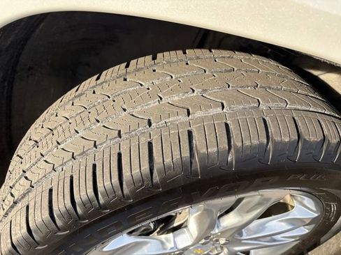 Certified 2021 Chevrolet Traverse High Country image 29