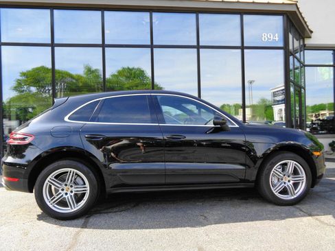 Used 2015 Porsche Macan S w/ Premium Package Plus AWD/4WD image 4