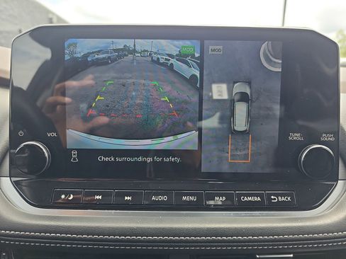 Used 2023 Nissan Rogue Platinum w/ Platinum Premium Package AWD/4WD image 25