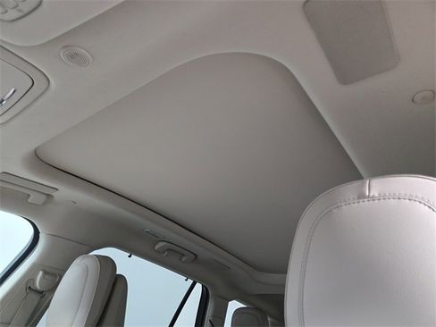 Certified 2023 Lincoln Aviator Reserve w/ Equipment Group 201A image 10