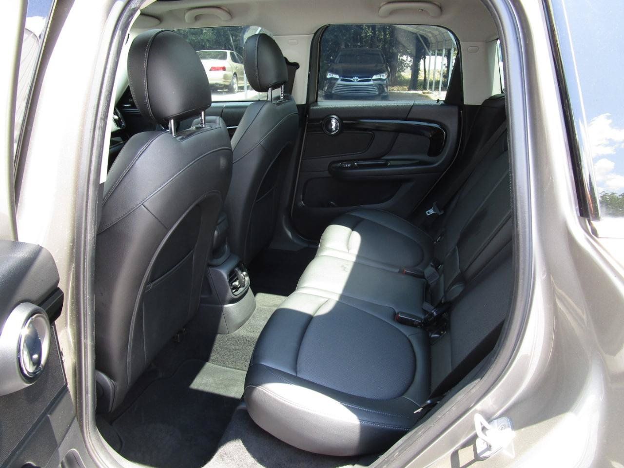 Used 2019 MINI Cooper Countryman S w/ Premium Package FWD image 22