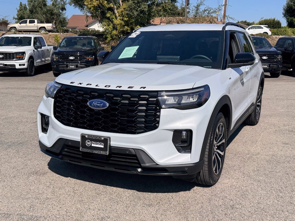 Used 2026 Ford Explorer ST-Line RWD image 7