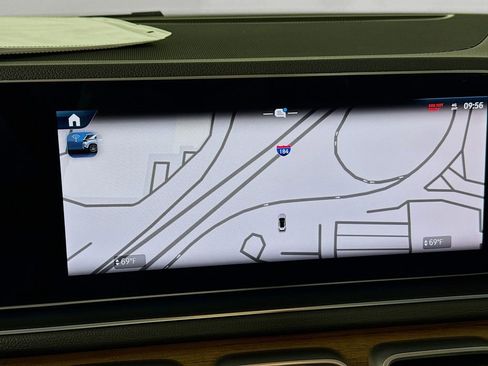 Used 2025 Mercedes-Benz GLE 450e 4MATIC image 14