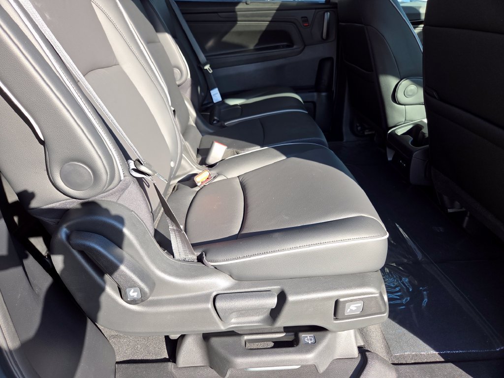 New 2027 Honda Odyssey Touring image 32