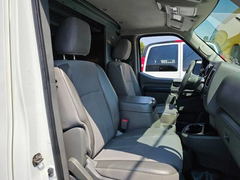 Used 2018 Nissan NV 2500 SV image 9