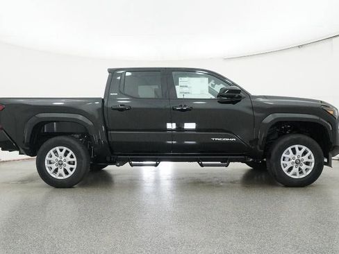 New 2025 Toyota Tacoma SR5 image 27