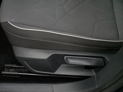 Used 2025 Volkswagen Jetta Sport FWD image 20