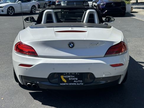 Used 2016 BMW Z4 sDrive28i RWD image 10