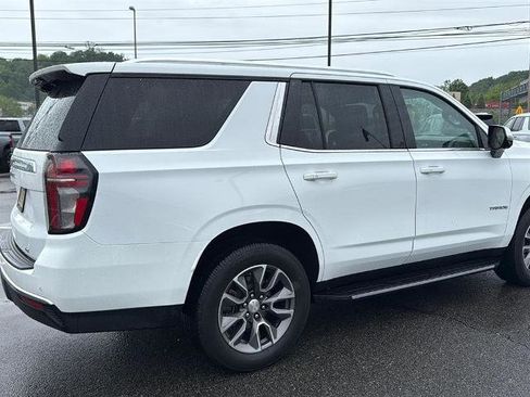 Used 2022 Chevrolet Tahoe LT w/ LT Signature Package AWD/4WD image 9