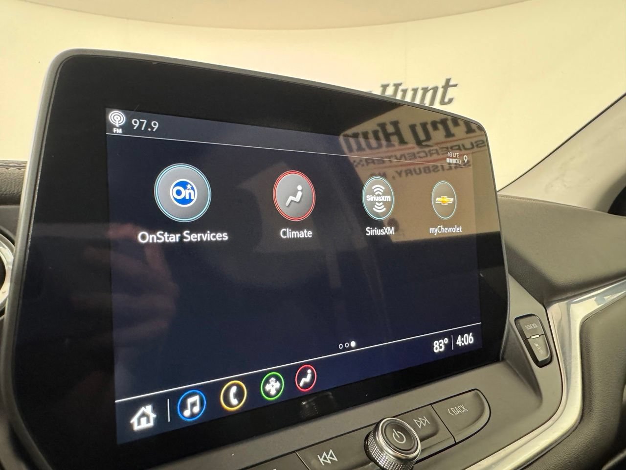 Used 2025 Chevrolet Blazer LT FWD image 21