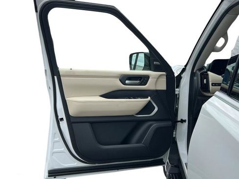 New 2026 Nissan Armada Platinum w/ Convenience Package RWD image 11