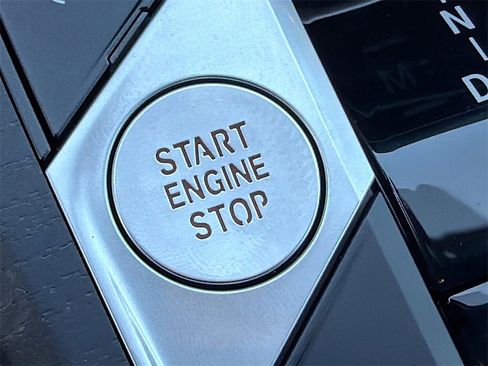 New 2026 BMW 330i xDrive Sedan w/ Premium Package image 37