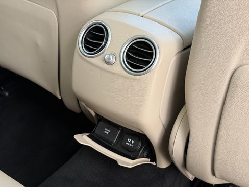 Used 2018 Mercedes-Benz GLC 300 w/ Premium Package image 36