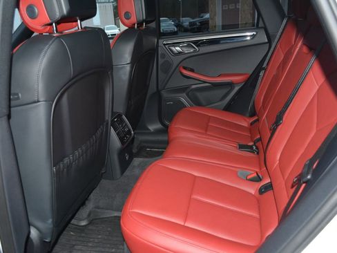 Used 2025 Porsche Macan Turbo image 12