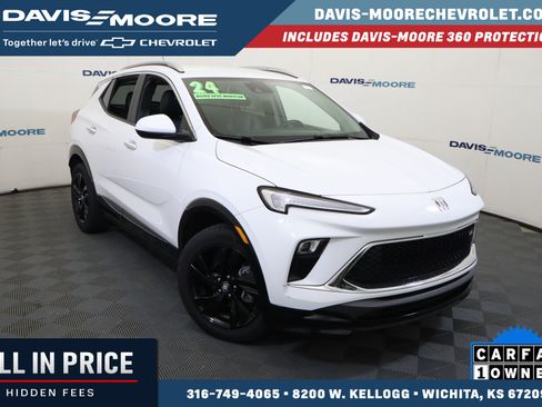Used 2024 Buick Encore GX Sport Touring FWD image 1