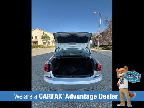 Used 2017 Volkswagen Passat 1.8T SEL Premium image 13