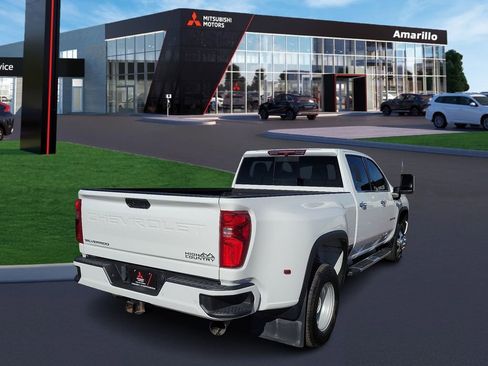 Used 2023 Chevrolet Silverado 3500 High Country image 3