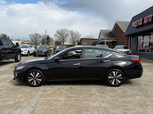 Used 2022 Nissan Altima 2.5 SV image 4