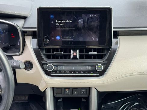 Certified 2024 Toyota Corolla Cross XLE image 16