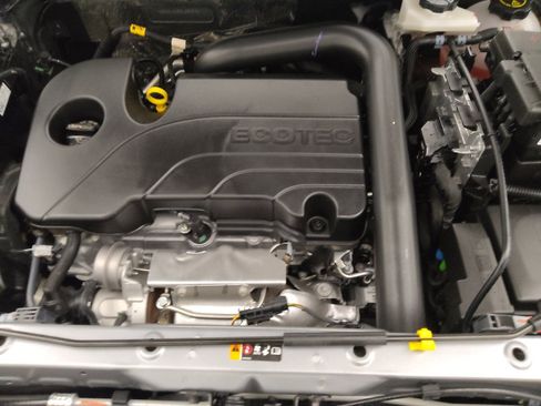 Used 2024 Chevrolet Equinox LT w/ Driver Convenience Package FWD image 30