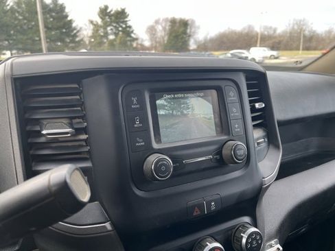 Used 2019 RAM 3500 Tradesman w/ Chrome Appearance Group image 18