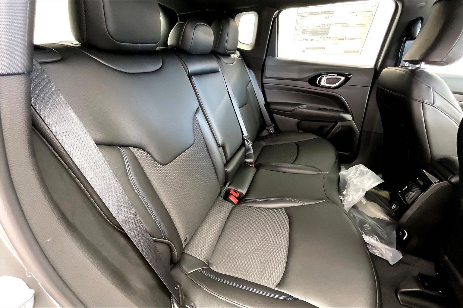New 2026 Jeep Compass Latitude AWD/4WD image 10