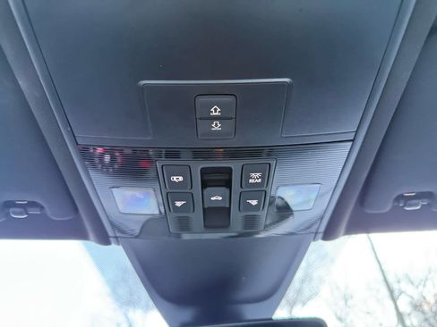 Certified 2023 Volkswagen Tiguan SE R-Line image 22