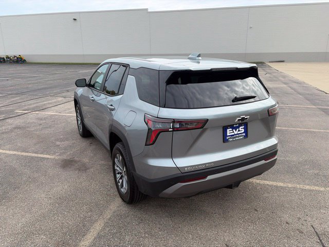 Used 2026 Chevrolet Equinox LT w/ LPO, Floor Liner Package AWD/4WD image 4