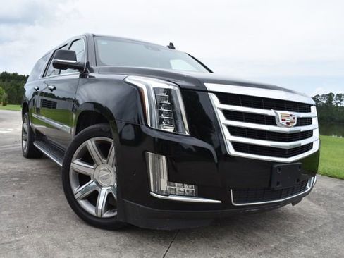 Used 2020 Cadillac Escalade ESV Luxury RWD image 5