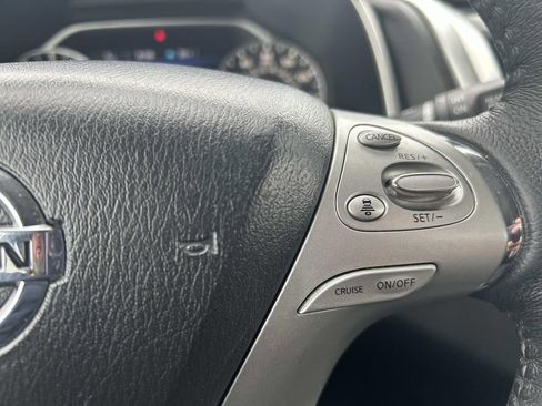 Used 2018 Nissan Murano SL w/ Moonroof Package image 25