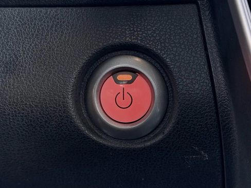 Used 2014 Nissan Leaf SV image 15