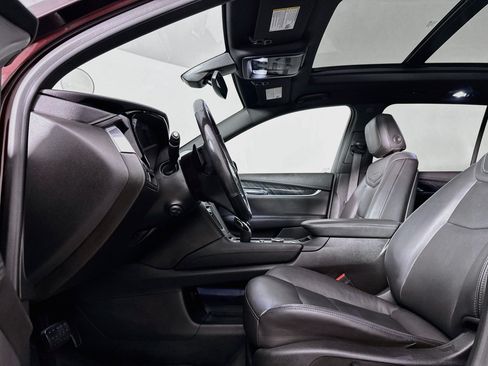 Used 2020 Cadillac XT6 Premium Luxury AWD/4WD image 21