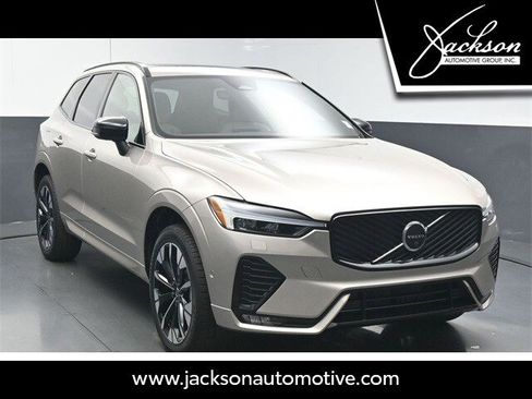 Used 2026 Volvo XC60 B5 Plus w/ Protection Package Premier image 1