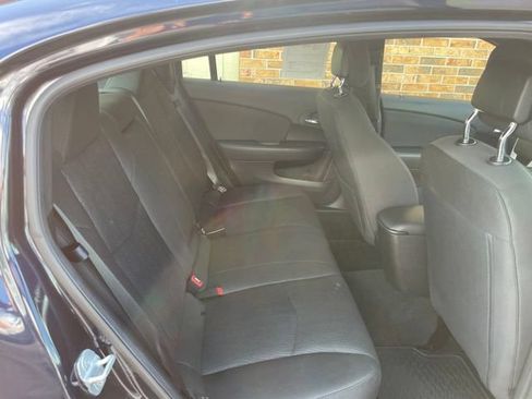 Used 2011 Chrysler 200 Touring FWD image 44