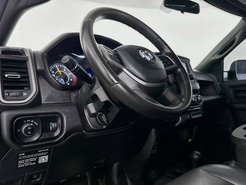 Used 2022 RAM 2500 Tradesman w/ Chrome Appearance Group image 21