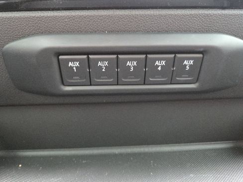 New 2026 GMC Sierra 3500 SLE w/ SLE Convenience Package image 10