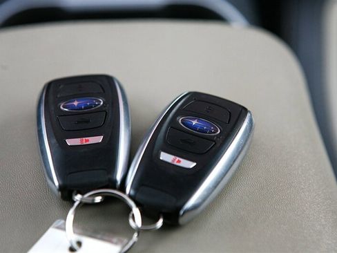 Used 2022 Subaru Outback Limited image 26