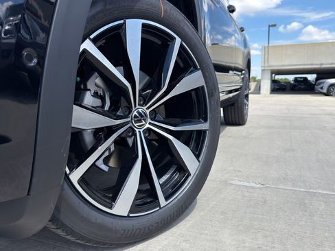 New 2026 Volkswagen Atlas SEL Premium R-Line AWD/4WD image 4