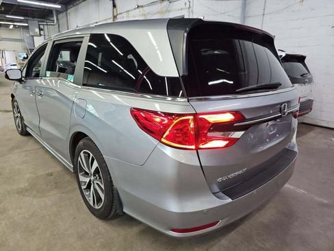Used 2024 Honda Odyssey Touring image 4