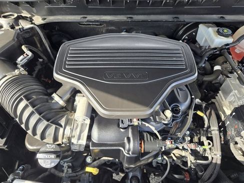 Used 2022 Chevrolet Blazer LT w/ Sound & Technology Package image 30