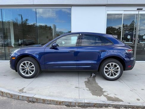 New 2026 Porsche Macan image 2