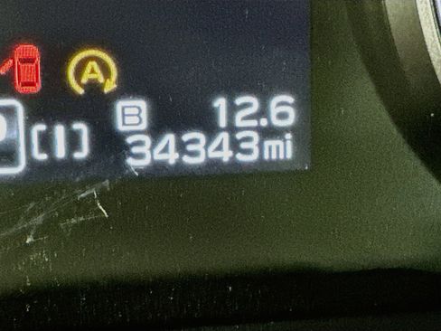 Used 2024 Subaru Crosstrek 2.0i Premium AWD/4WD image 18