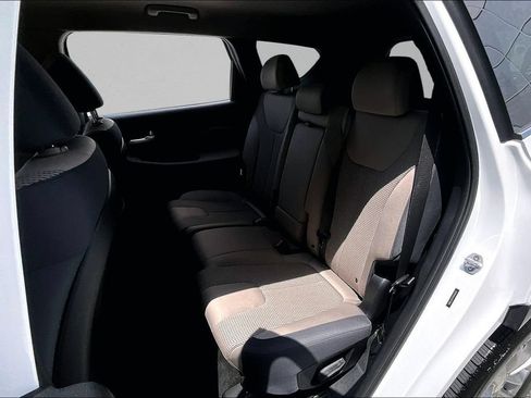 Used 2019 Hyundai Santa Fe SEL FWD image 20