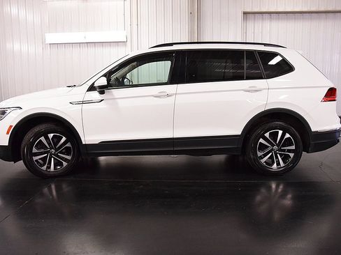 Used 2022 Volkswagen Tiguan S image 4