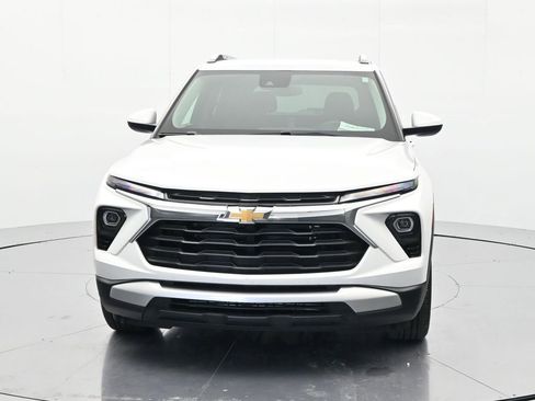 Certified 2025 Chevrolet TrailBlazer LT FWD image 2