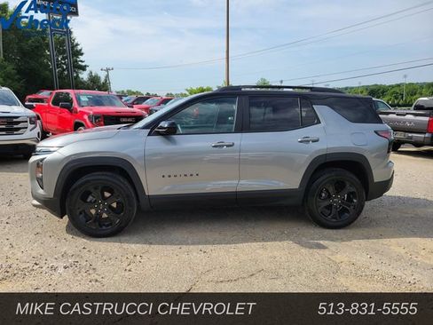 Used 2025 Chevrolet Equinox LT w/ Midnight Edition AWD/4WD image 2