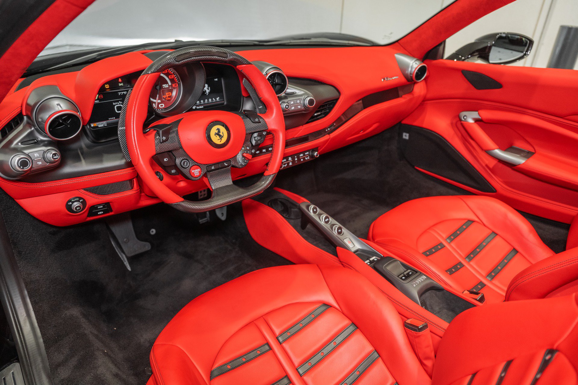 Used 2021 Ferrari F8 Tributo RWD image 19